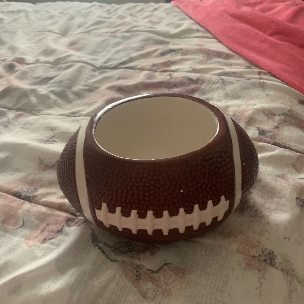 A football 🏈 storage thing